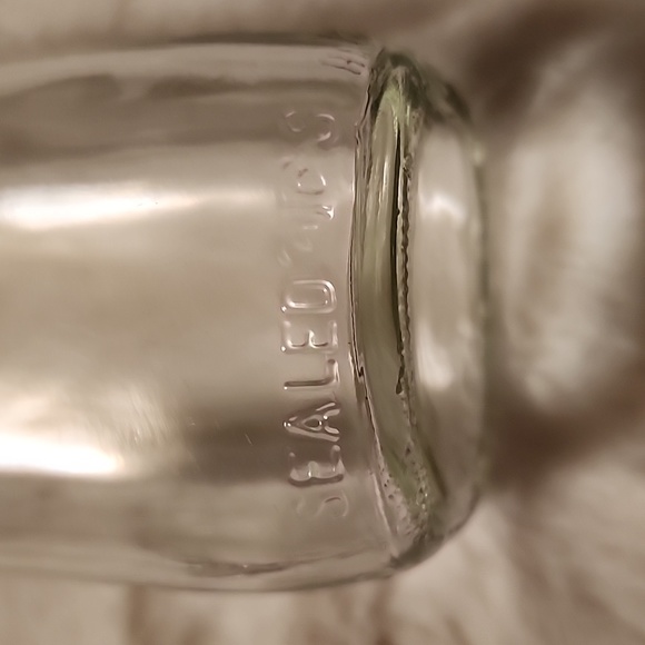 HALF PINT CLEAR GLASS BOTTLE - Picture 3 of 6